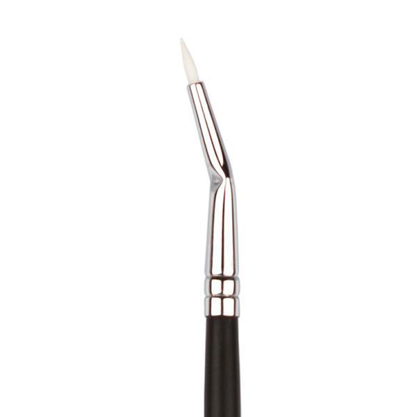 bent eyeliner brush